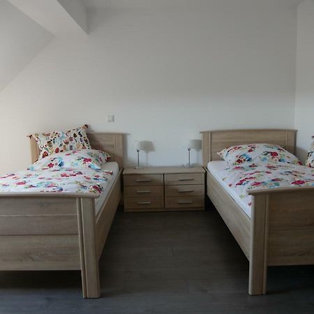 Ferienwohnung Am Deich Bedburg-Hau Bagian luar foto